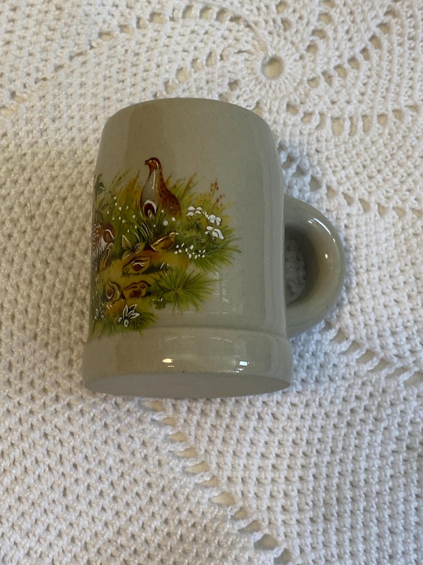 Boccale di Birra Vintage in Ceramica Dipinto a Mano