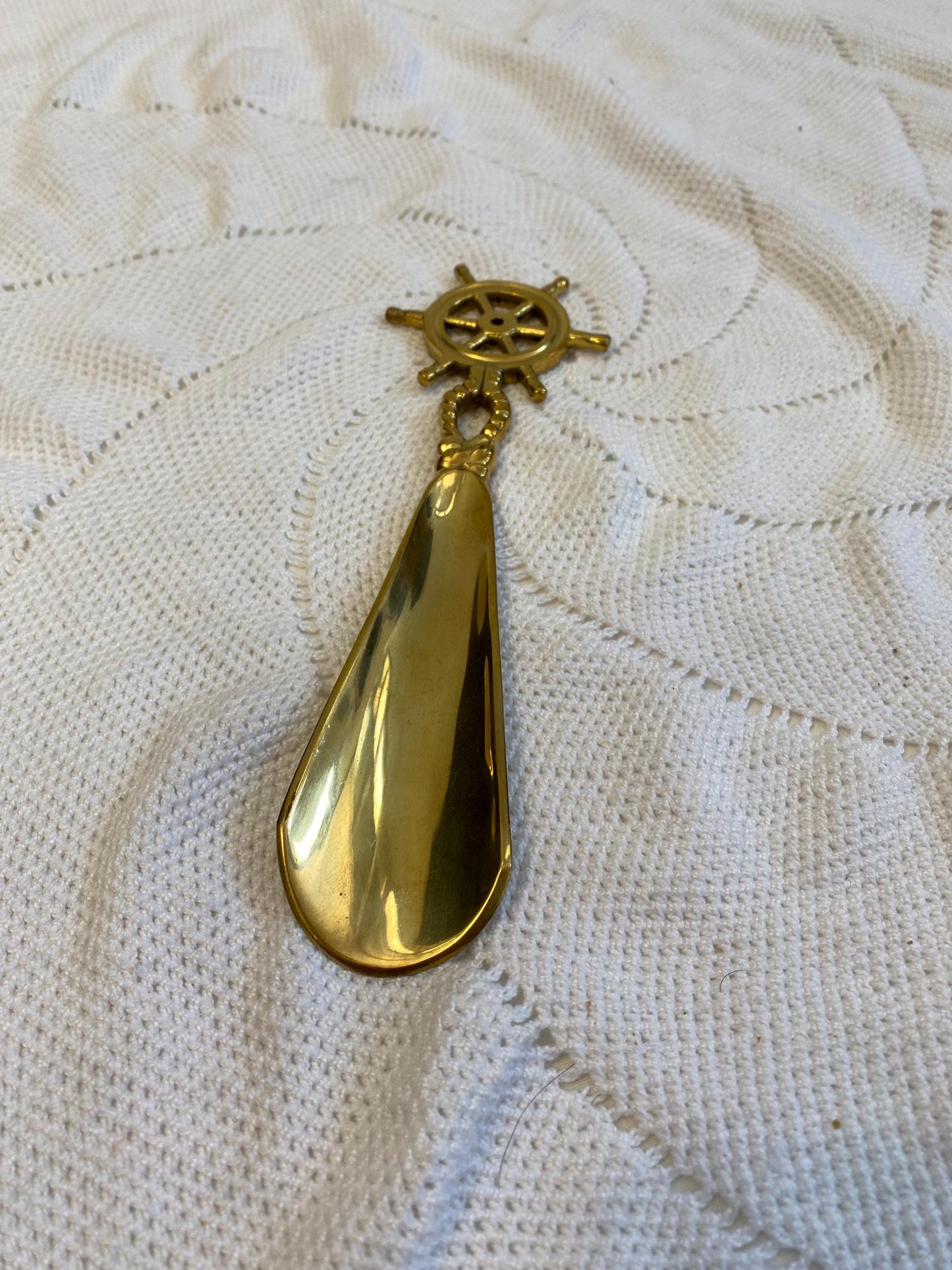 Calzascarpe vintage ottone 21 cm con timone nautico  accessorio elegante per casa marina, stile navale rétro, regalo originale per lui