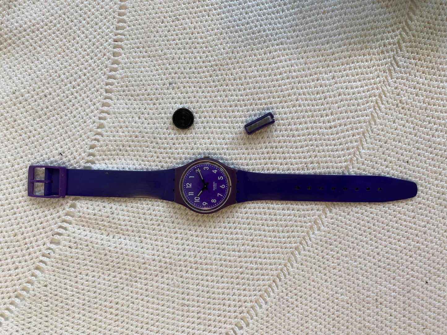 Swatch Callicarpa GV121 | Orologio vintage unisex anni '90 viola rosso e verde acqua | Swiss Made originale con cinturino 17mm