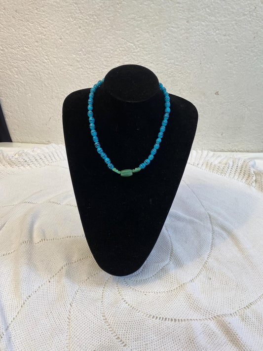 Collana in pietre minerali blu turchese, perline naturali, diametro 15 cm, gioiello artigianale