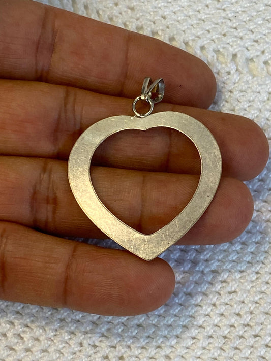 Ciondolo cuore vuoto in argento 925 | Pendente vintage 3,5x4,5 cm | Gioiello romantico minimal da collezione o regalo